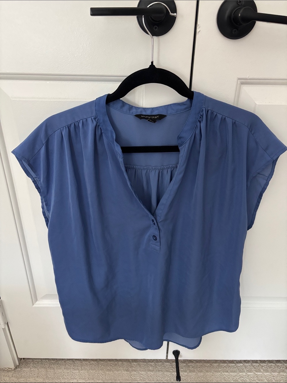 Banana Republic Blue Cap Sleeve V-Neck Henley Blouse